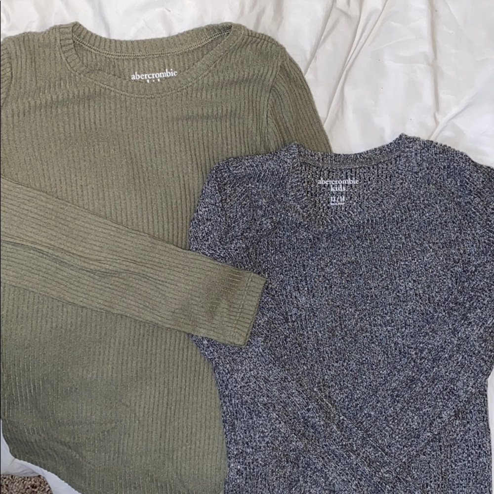 2 Abercrombie (FITS WOMEN XS/S) Ribbed Long Sleeve